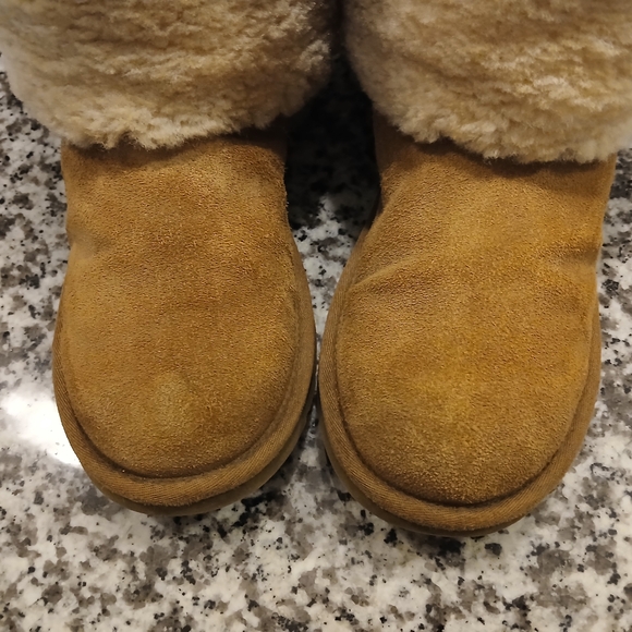 UGG Ellee Boots size 9 - Picture 6 of 10